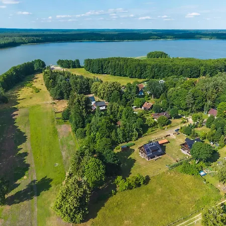 Thordom Nad Samym Jeziorem Feriehus *